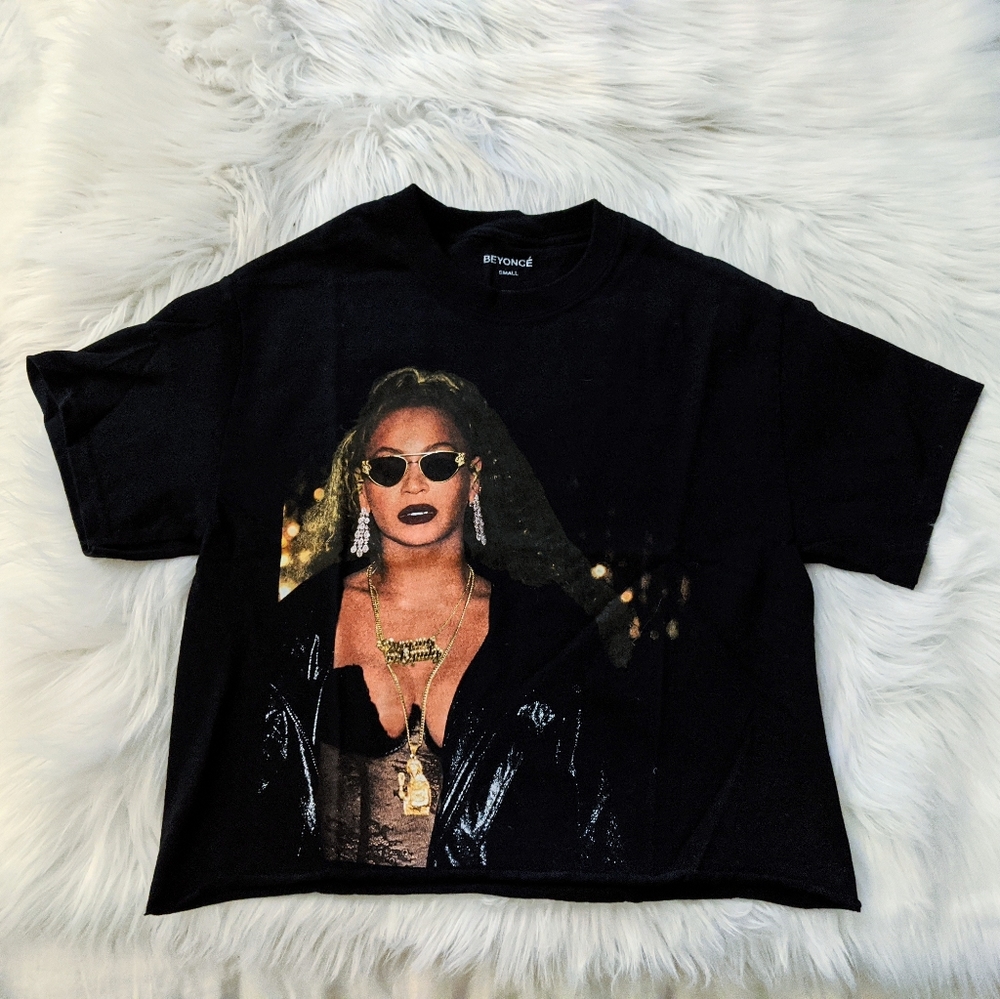 Beyoncé Lace and Leather cropped tee